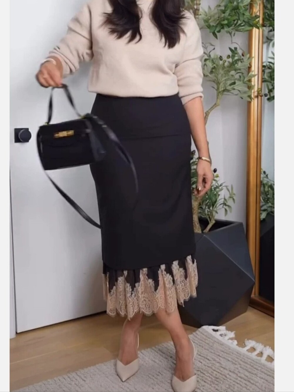 Zara Midi Skirt NWT Black Pencil Skirt With Lace Trim Size Large - Picture 6 of 15